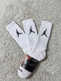Calcetines blancos con logotipo Jumpman negro y textura acanalada