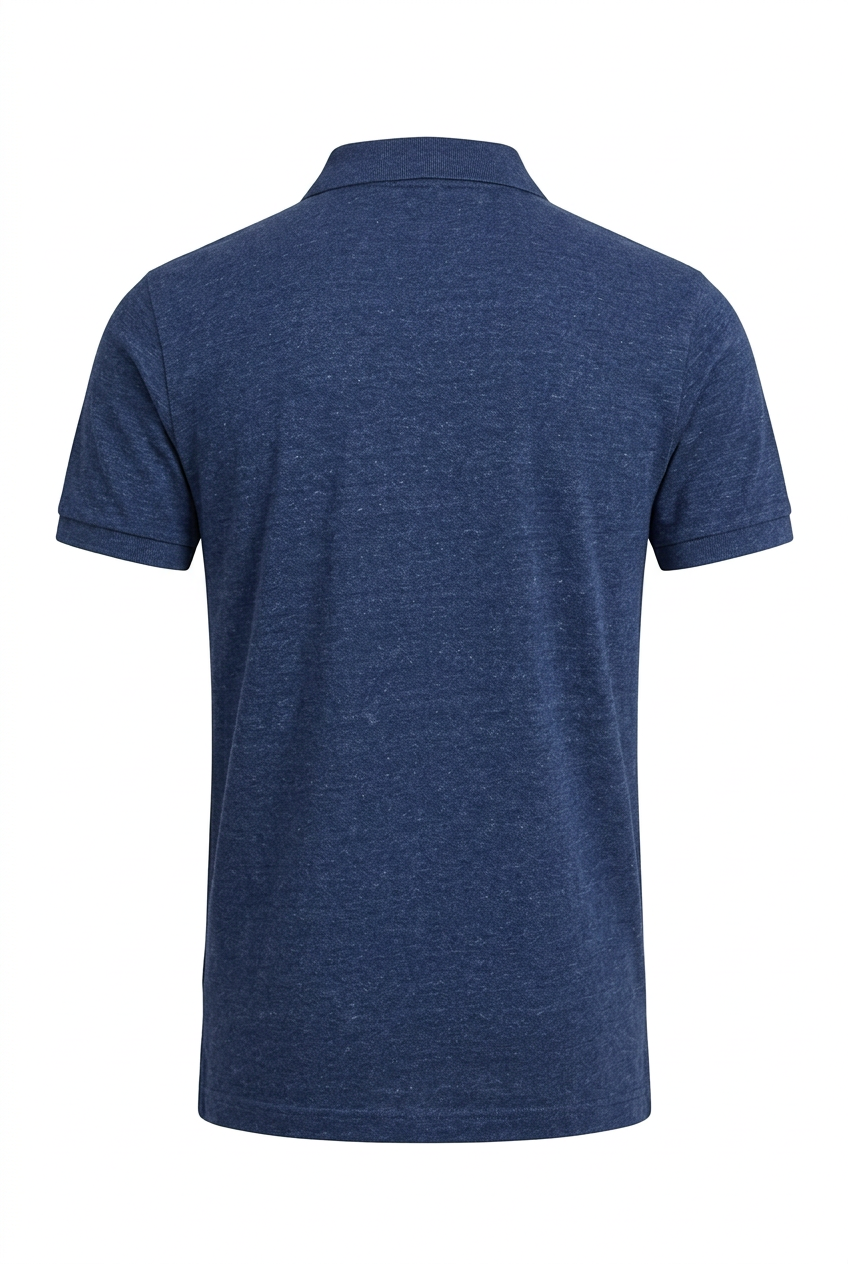 Polo azul marino en maniquí invisible 3D de espalda