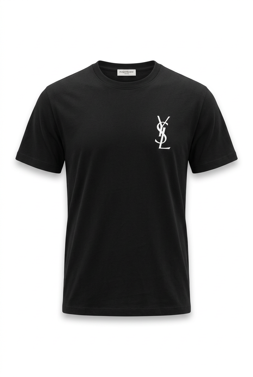 Playera negra con diseño YSL en maniquí invisible 3D de frente
