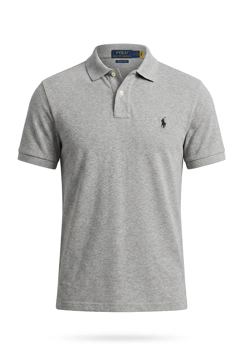 Polo gris con etiqueta interior del cuello