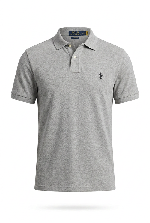 Polo gris con etiqueta interior del cuello